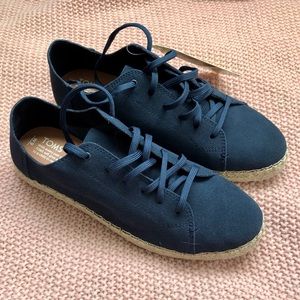 TOMS Lena Navy Suede Women’s Sneaker